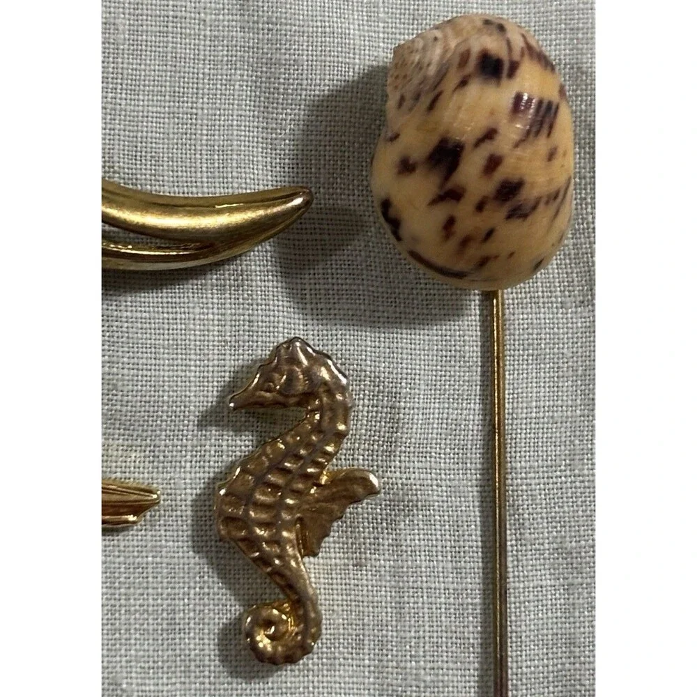 Sarah Coventry vintage piece